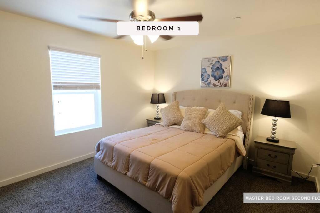 3 Story, 3 Bdrm, 4 Beds, 2 Bath, North Houston, Iah - 10Bヴィラ エクステリア 写真