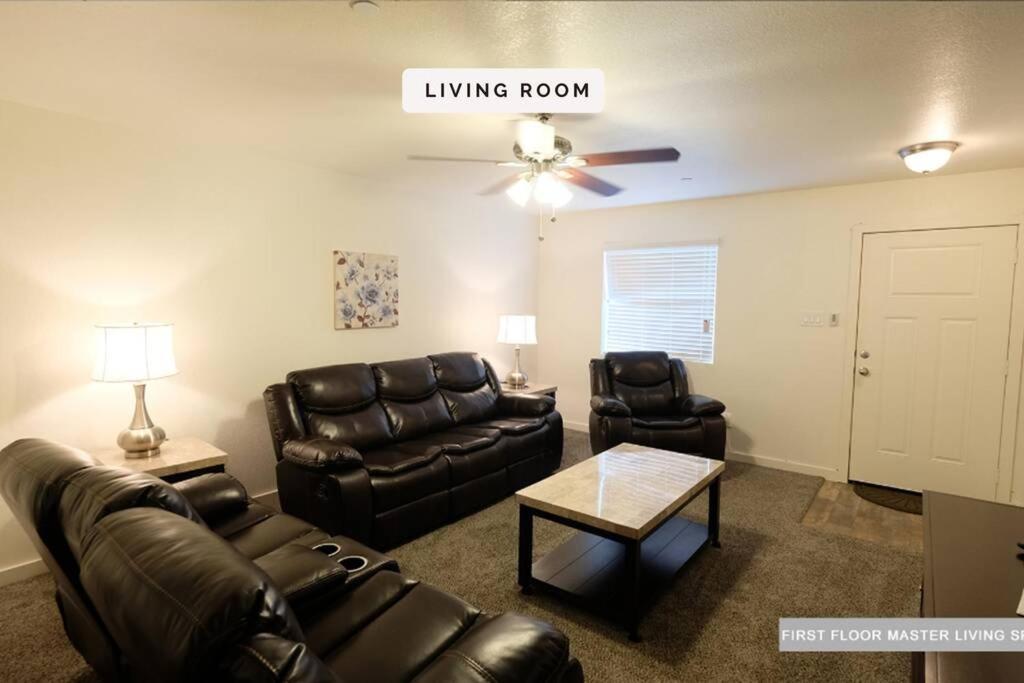 3 Story, 3 Bdrm, 4 Beds, 2 Bath, North Houston, Iah - 10Bヴィラ エクステリア 写真